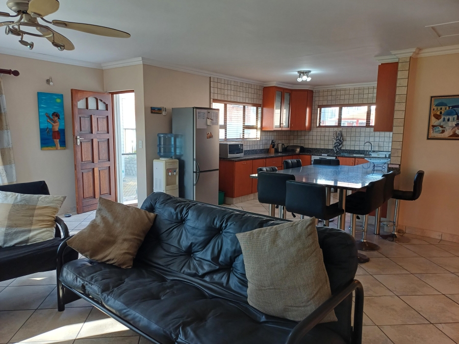 6 Bedroom Property for Sale in Hartenbos Central Western Cape